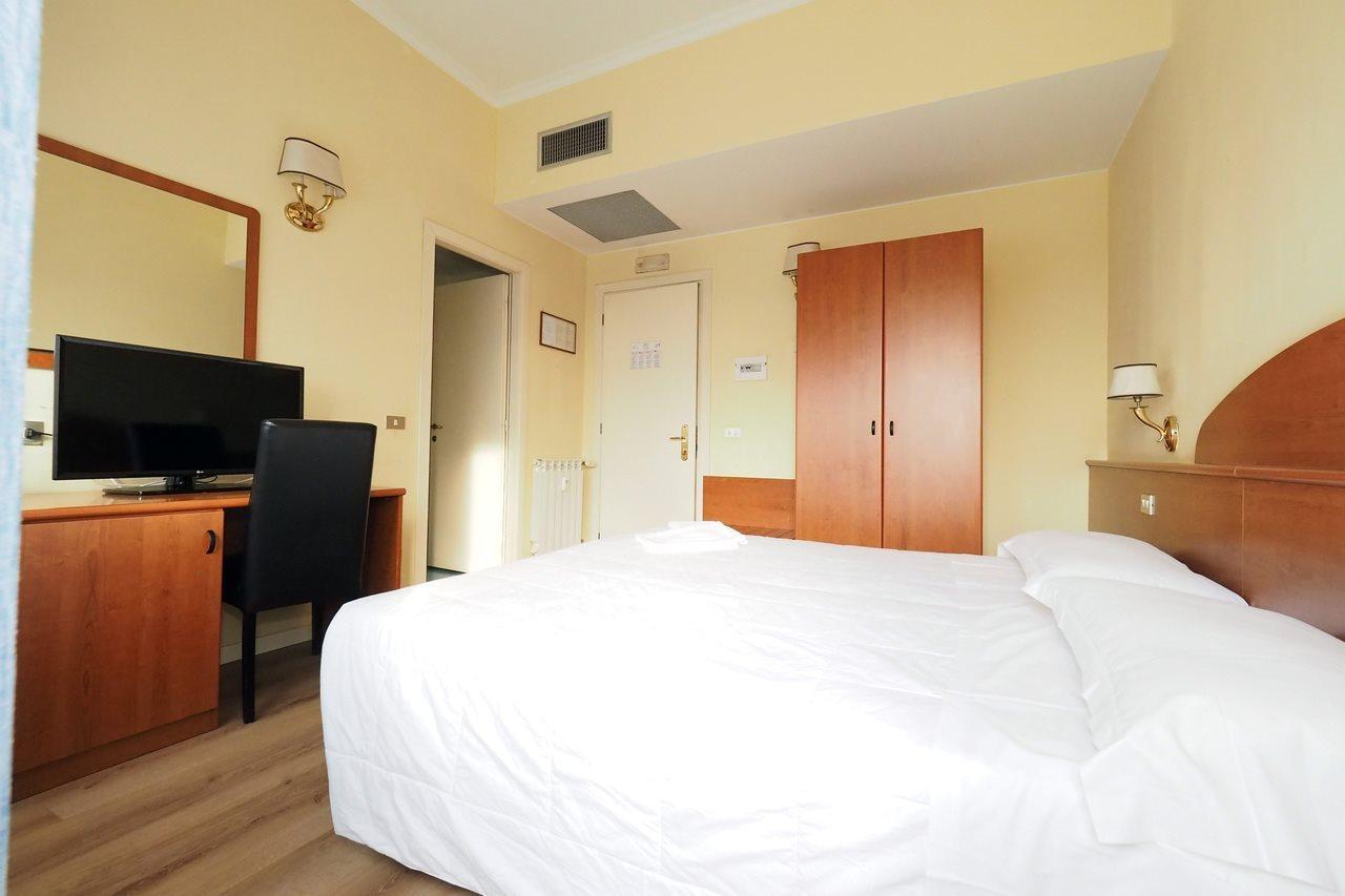 Hotel Laura Roma Ngoại thất bức ảnh
