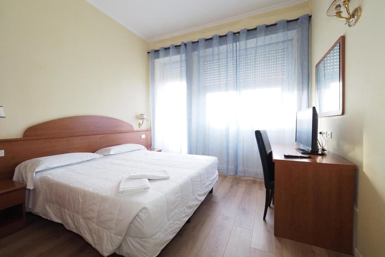Hotel Laura Roma Ngoại thất bức ảnh
