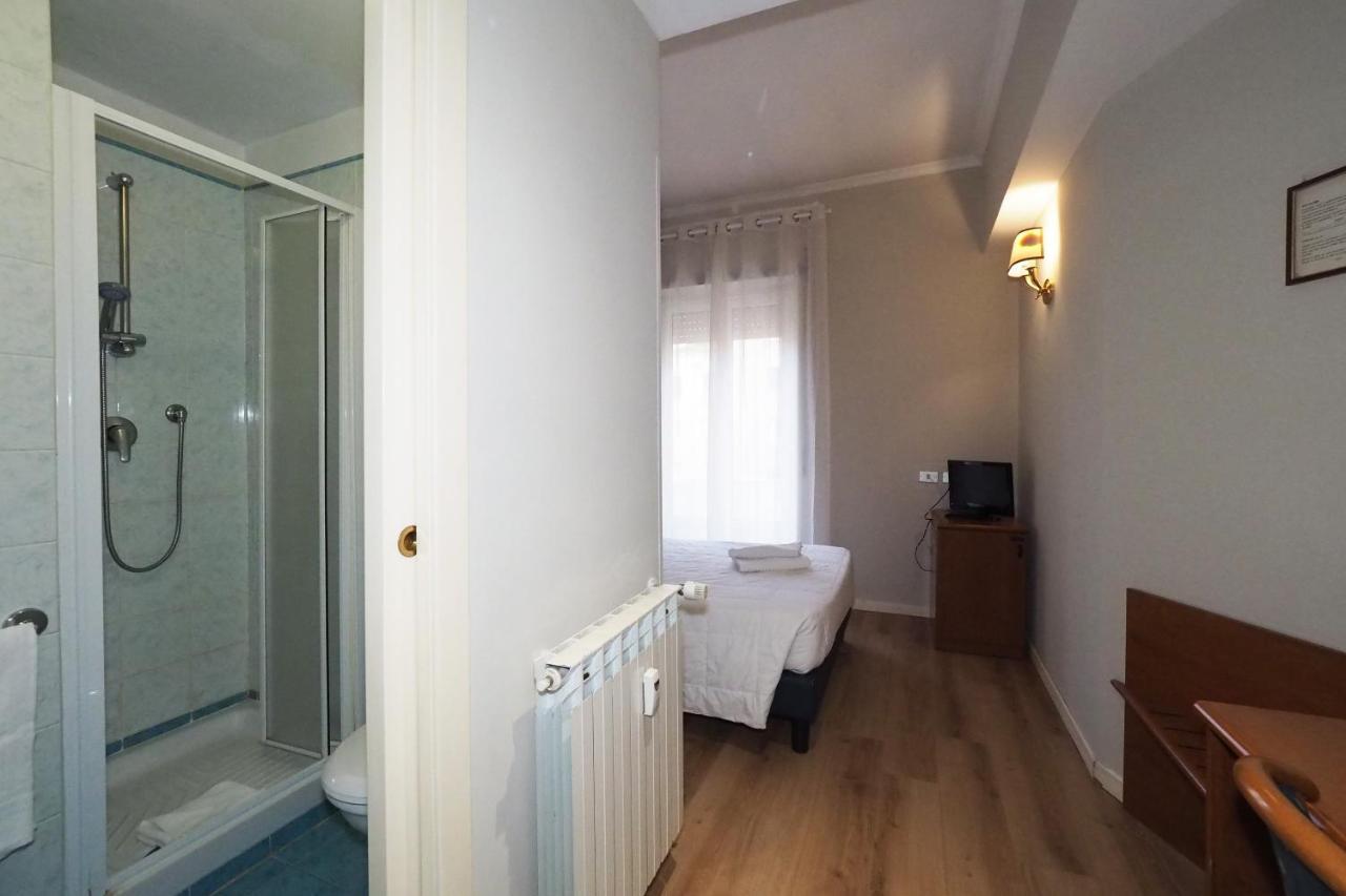 Hotel Laura Roma Ngoại thất bức ảnh