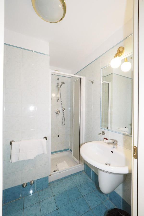 Hotel Laura Roma Ngoại thất bức ảnh