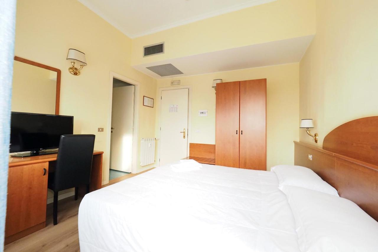Hotel Laura Roma Ngoại thất bức ảnh