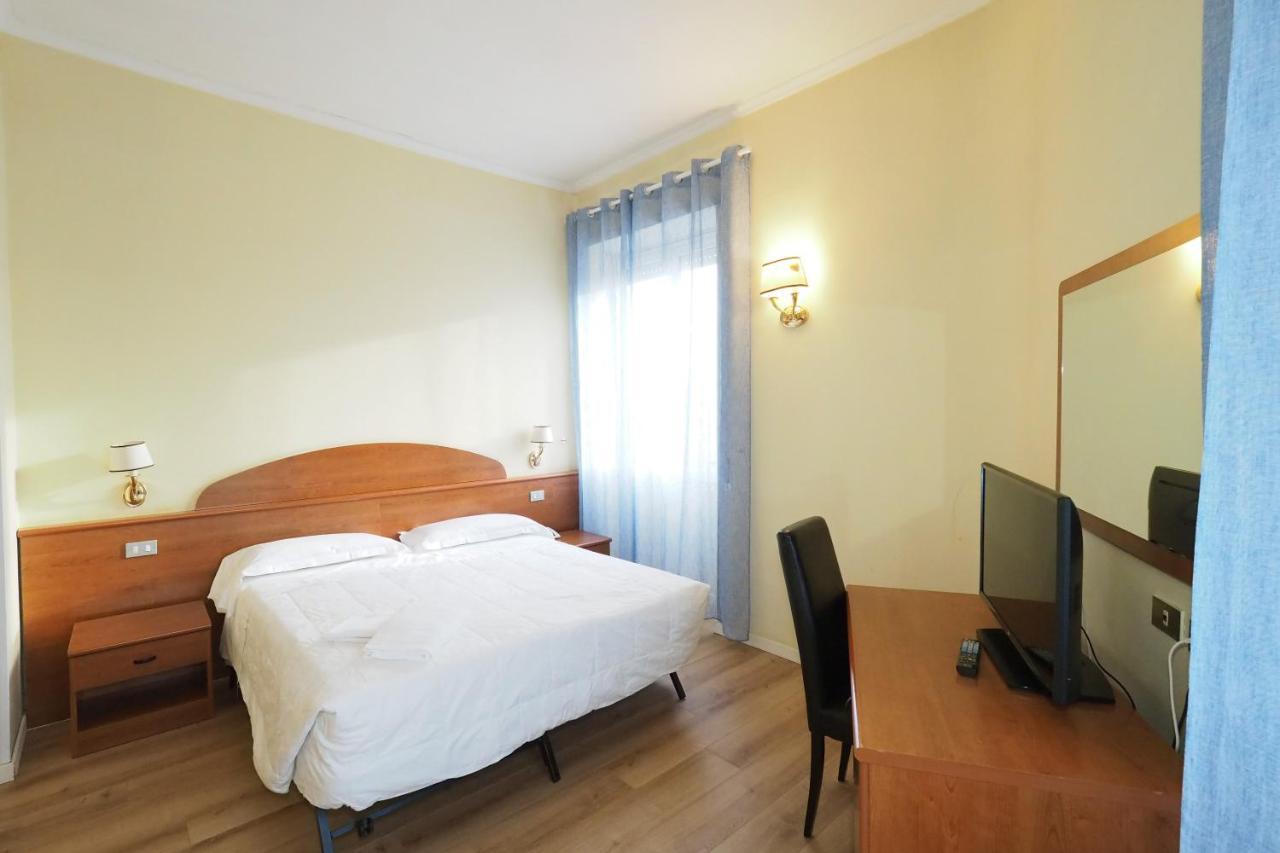 Hotel Laura Roma Ngoại thất bức ảnh