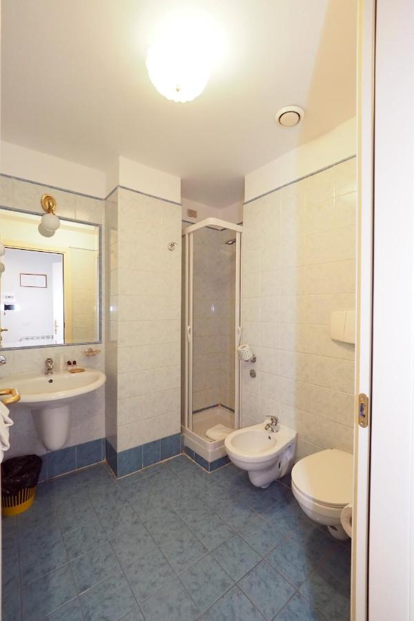Hotel Laura Roma Ngoại thất bức ảnh