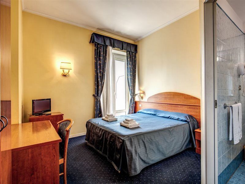 Hotel Laura Roma Ngoại thất bức ảnh