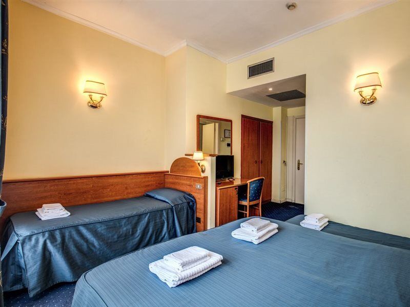 Hotel Laura Roma Ngoại thất bức ảnh